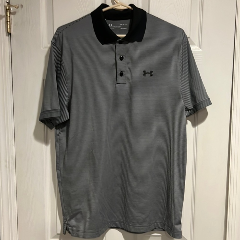 Under armour M medium size heatgear heat gear loose polo black grey shirt